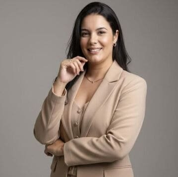 Home 8 Adrielle Vieira